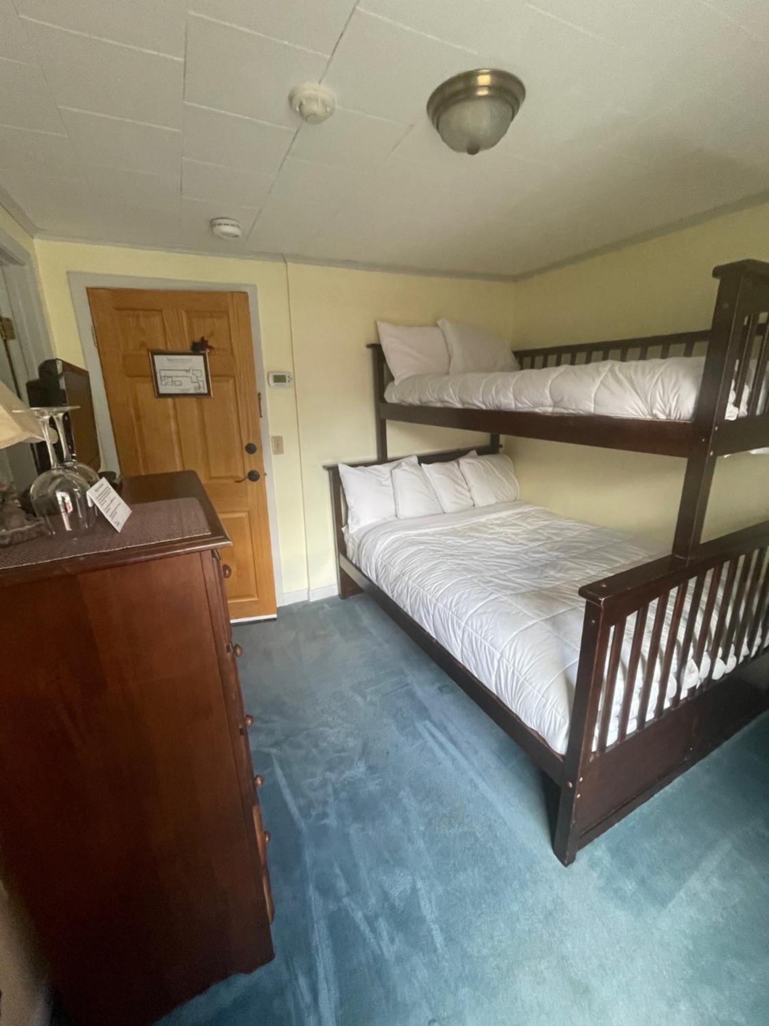 The Vermont Inn Mendon Luaran gambar