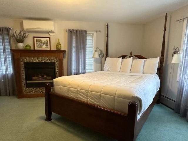 The Vermont Inn Mendon Luaran gambar