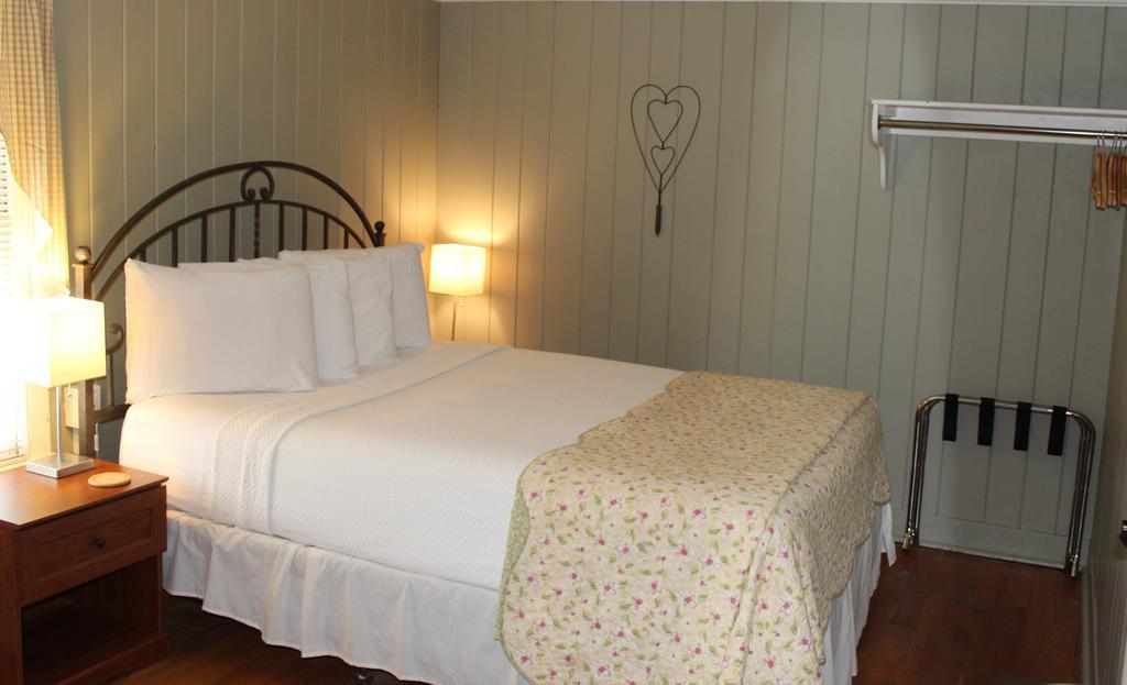 The Vermont Inn Mendon Luaran gambar